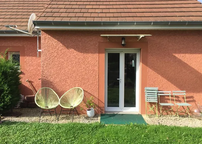Maison A La Campagne A 2Km Du Circuit De Bresse